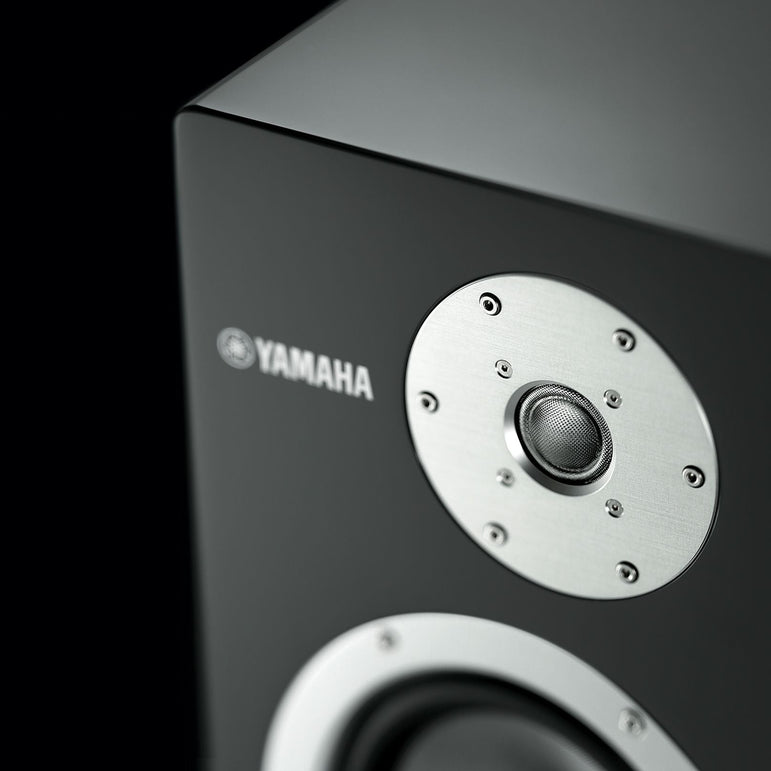 Yamaha NS-3000 kaiutinpari SPS-3000 jalustoilla