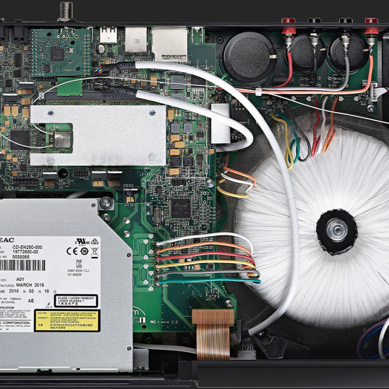 Naim Uniti Star yhdistelmävahvistin