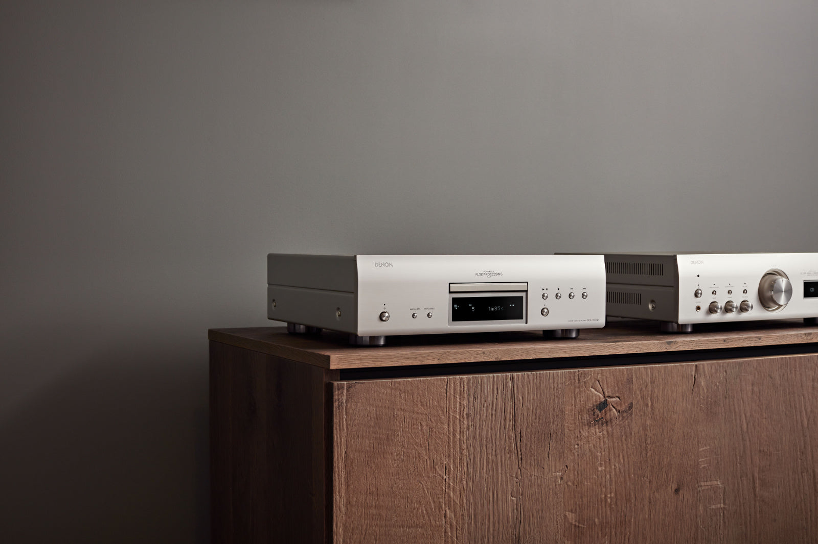 Denon DCD-1700NE CD/SACD Player