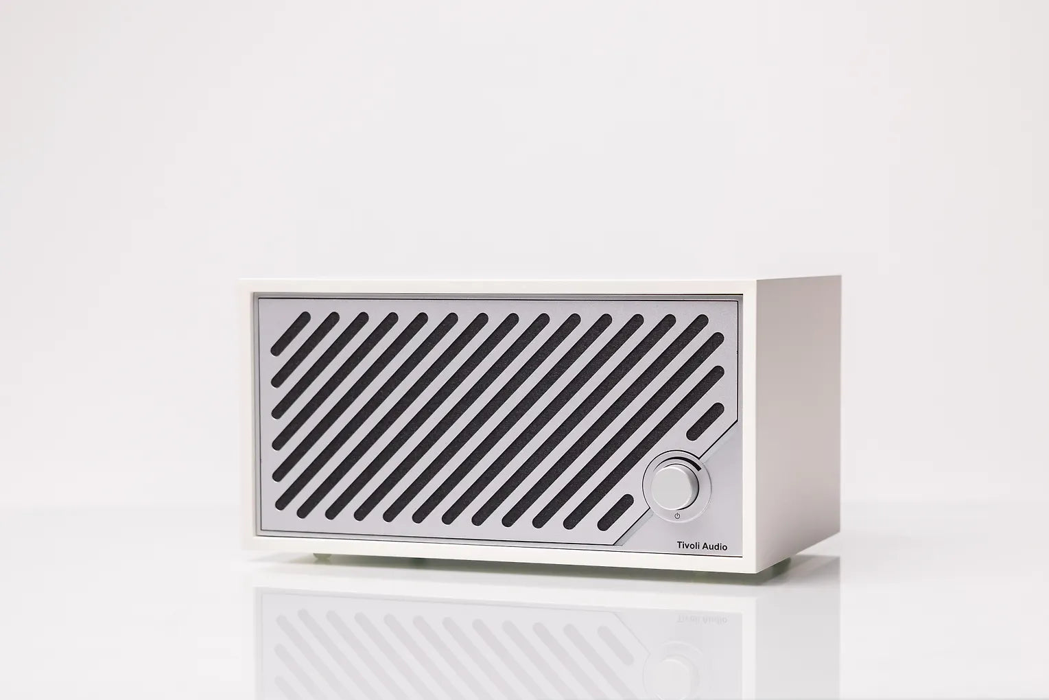 Tivoli Audio Model Two Digital WiFi- / Bluetooth-kaiutin