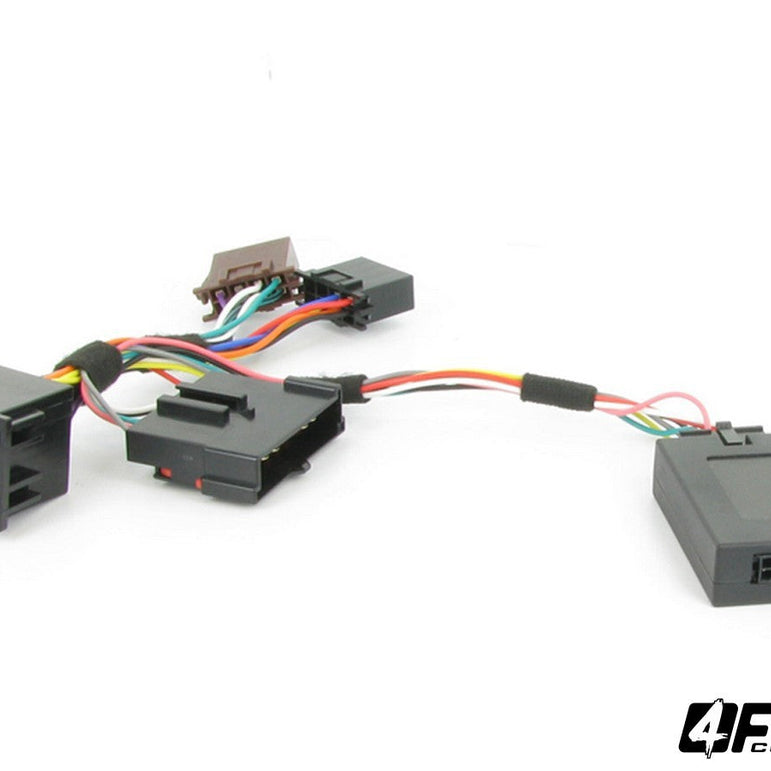 FOUR Connect Renault rattiohjain-adapteri 4-CTSRN002