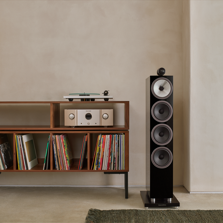 Bowers & Wilkins 702 S3 Floorstanding Loudspeaker Pair