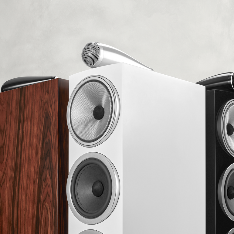 Bowers & Wilkins 703 S3 lattiakaiutinpari