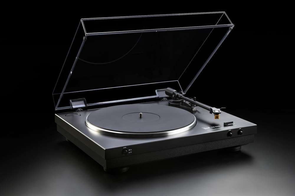 Dual CS 329 Fully Automatic Turntable with AT91 Cartridge