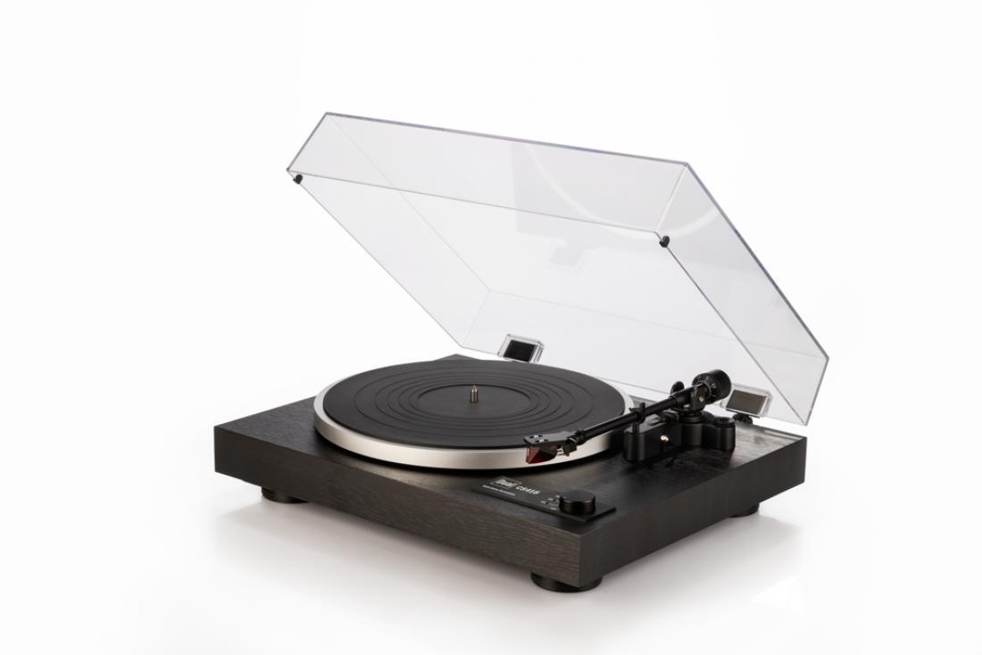 Dual CS 418 Manual Turntable with Ortofon 2M Red RIAA Preamplifier