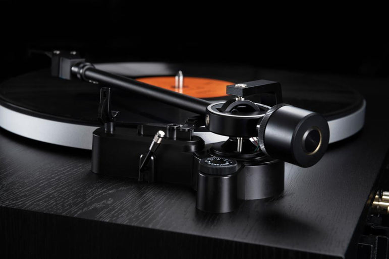 Dual CS 418 Manual Turntable with Ortofon 2M Red RIAA Preamplifier