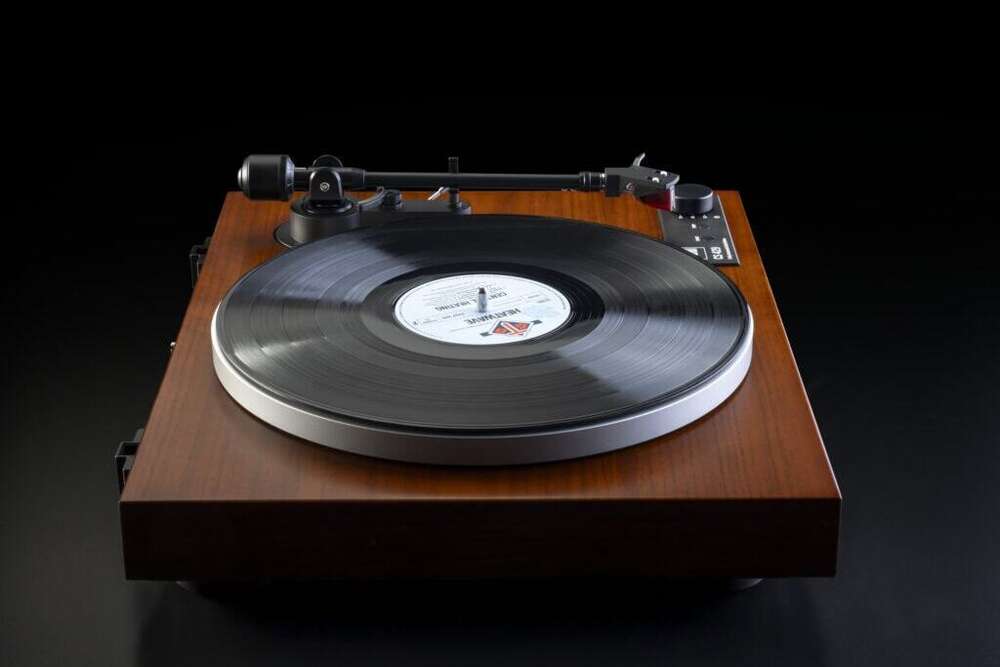 Dual CS 429 Fully Automatic Turntable with Ortofon 2M Red Cartridge