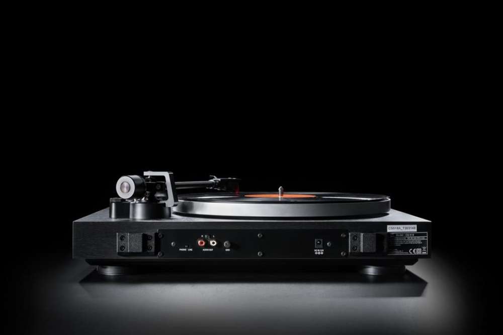 Dual CS 518 Manual Turntable Twin Gimbal Ortofon 2M Red with RIAA Preamplifier