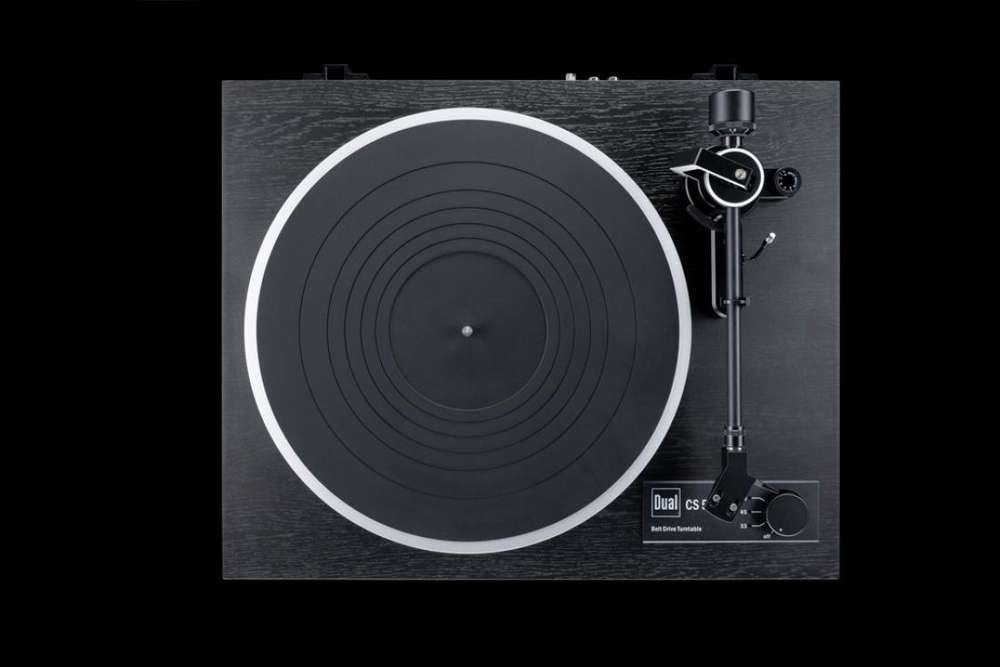 Dual CS 518 Manual Turntable Twin Gimbal Ortofon 2M Red with RIAA Preamplifier