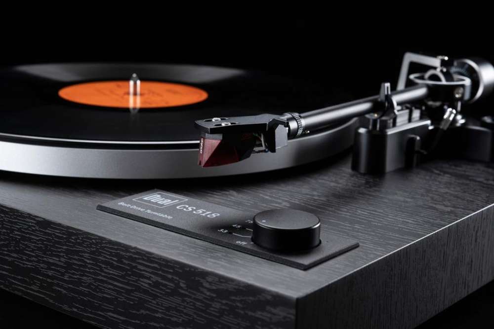 Dual CS 518 Manual Turntable Twin Gimbal Ortofon 2M Red with RIAA Preamplifier