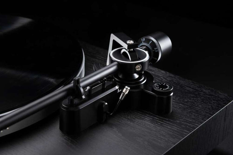 Dual CS 518 Manual Turntable Twin Gimbal Ortofon 2M Red with RIAA Preamplifier