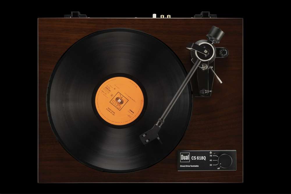 Dual CS 618Q Direct Drive Turntable Twin Gimbal Ortofon 2M Blue Quartz-stabilized
