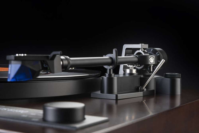 Dual CS 618Q Direct Drive Turntable Twin Gimbal Ortofon 2M Blue Quartz-stabilized