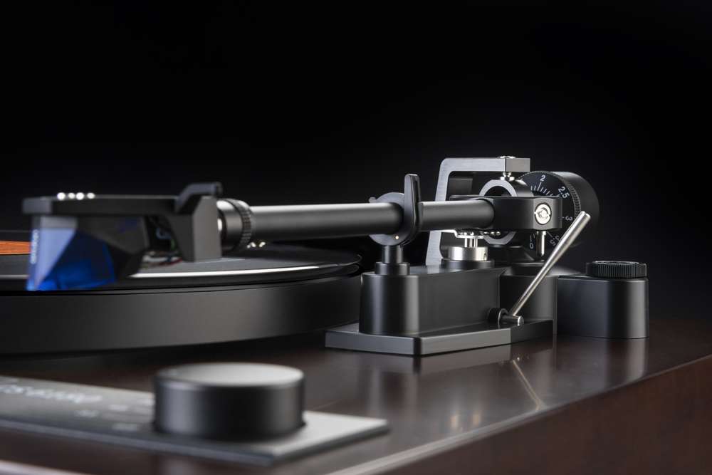 Dual CS 618Q Direct Drive Turntable Twin Gimbal Ortofon 2M Blue Quartz-stabilized