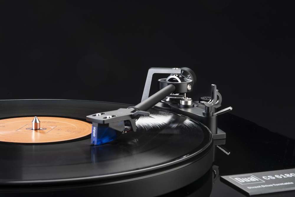 Dual CS 618Q Direct Drive Turntable Twin Gimbal Ortofon 2M Blue Quartz-stabilized