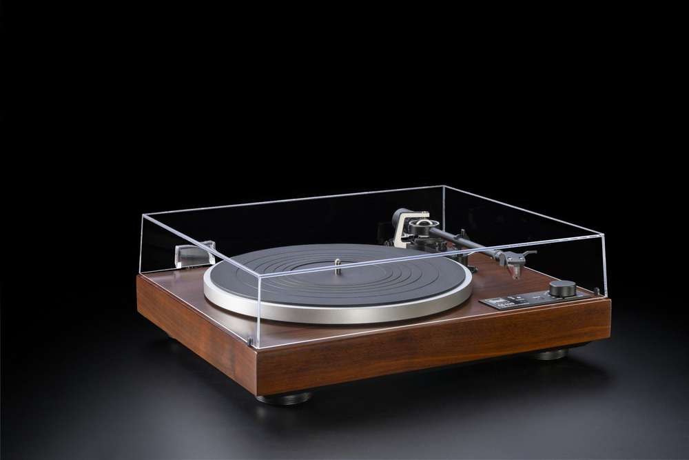 Dual CS 529 BT Fully Automatic Turntable Bluetooth aptX HD Ortofon 2M Red