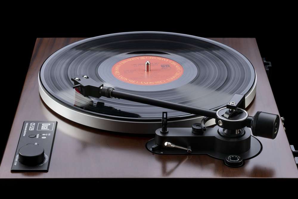 Dual CS 529 BT Fully Automatic Turntable Bluetooth aptX HD Ortofon 2M Red