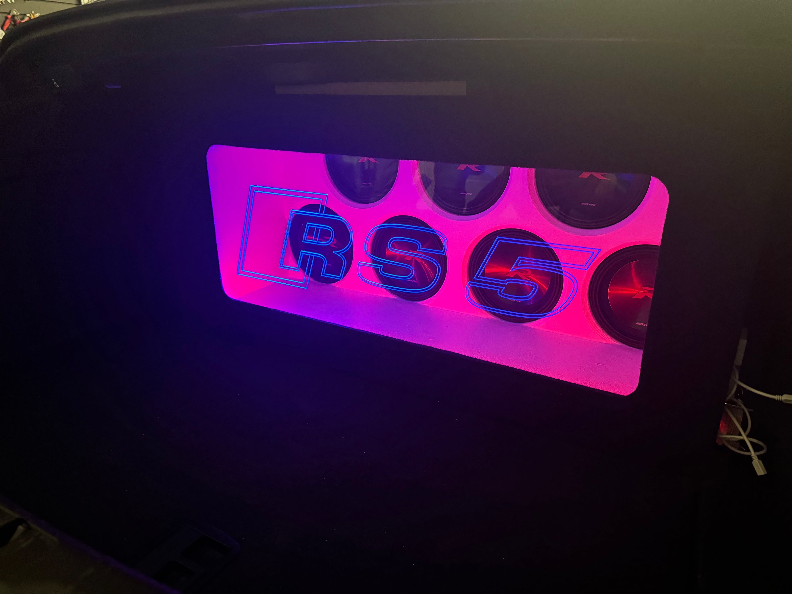 Hifikaupat Custom subwooferkotelo