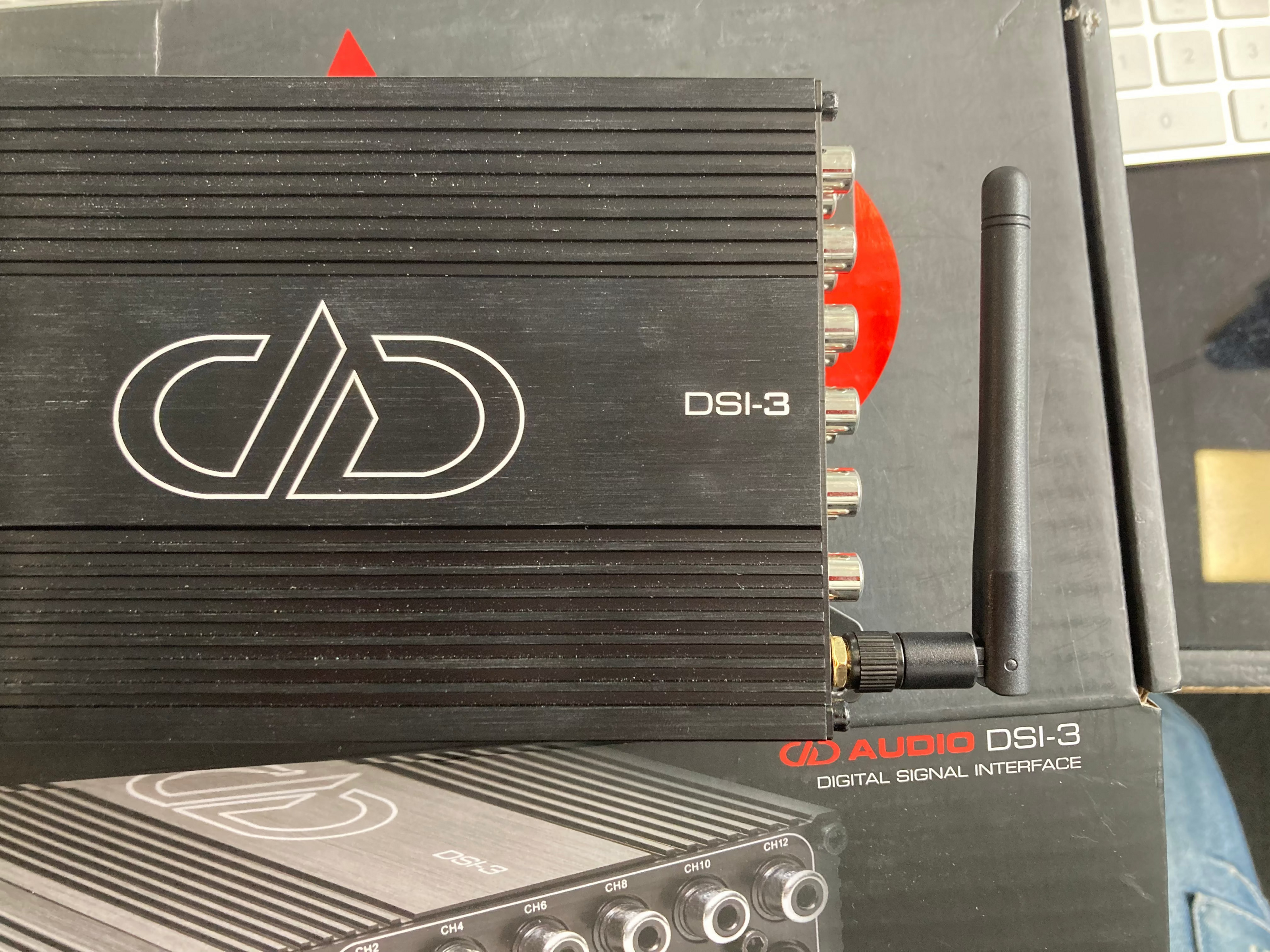 DD Audio DSI-3, antenna replaced