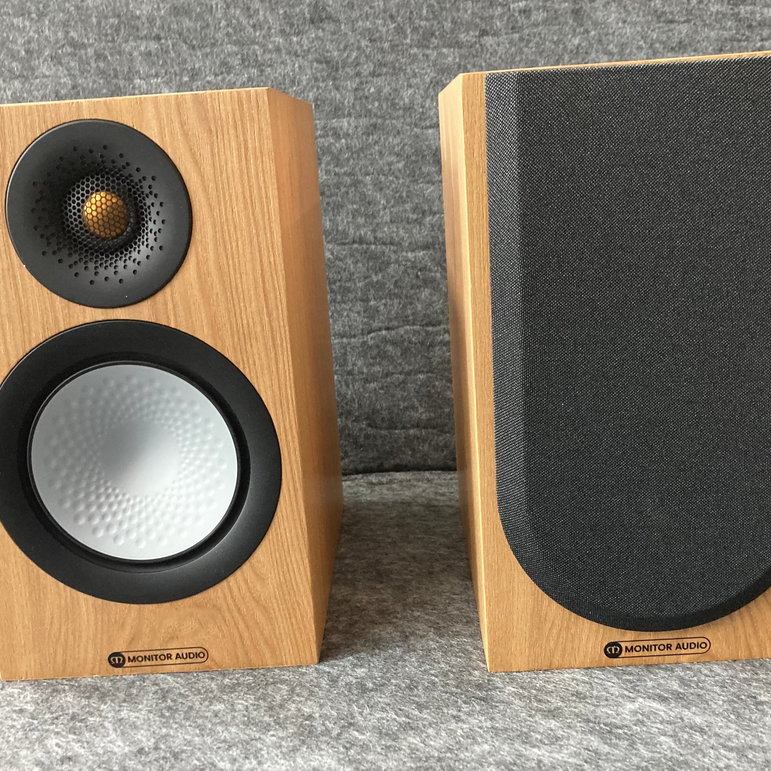 Monitor Audio 50 Silver 7G, vaihtolaite, Väri tammi