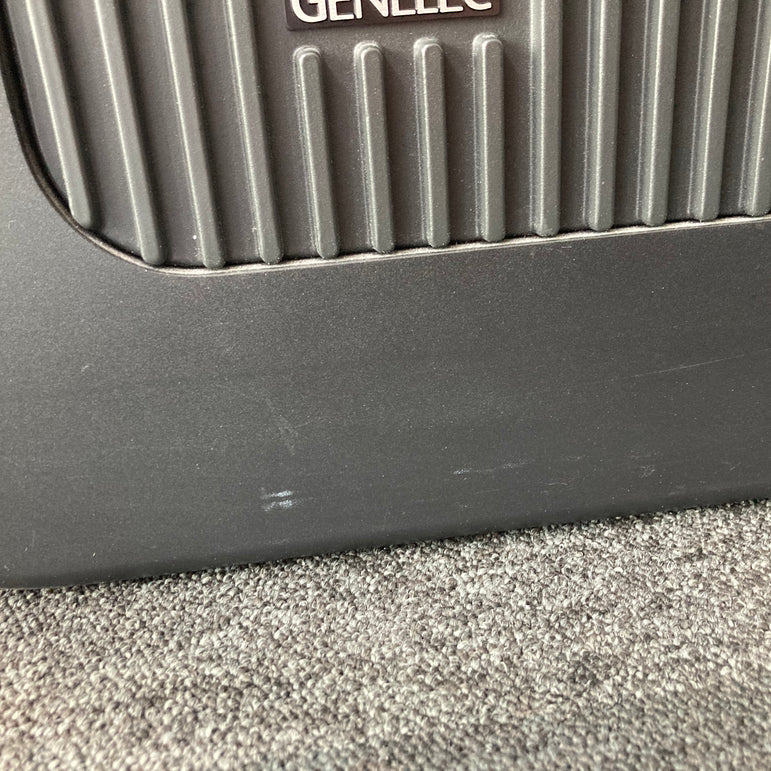 Genelec 7270A, vaihtolaite