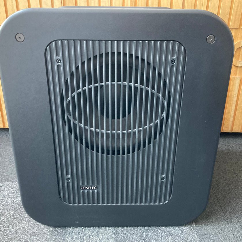 Genelec 7270A, vaihtolaite