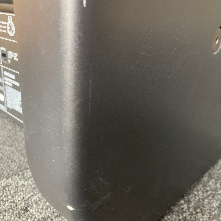 Genelec 7270A, vaihtolaite