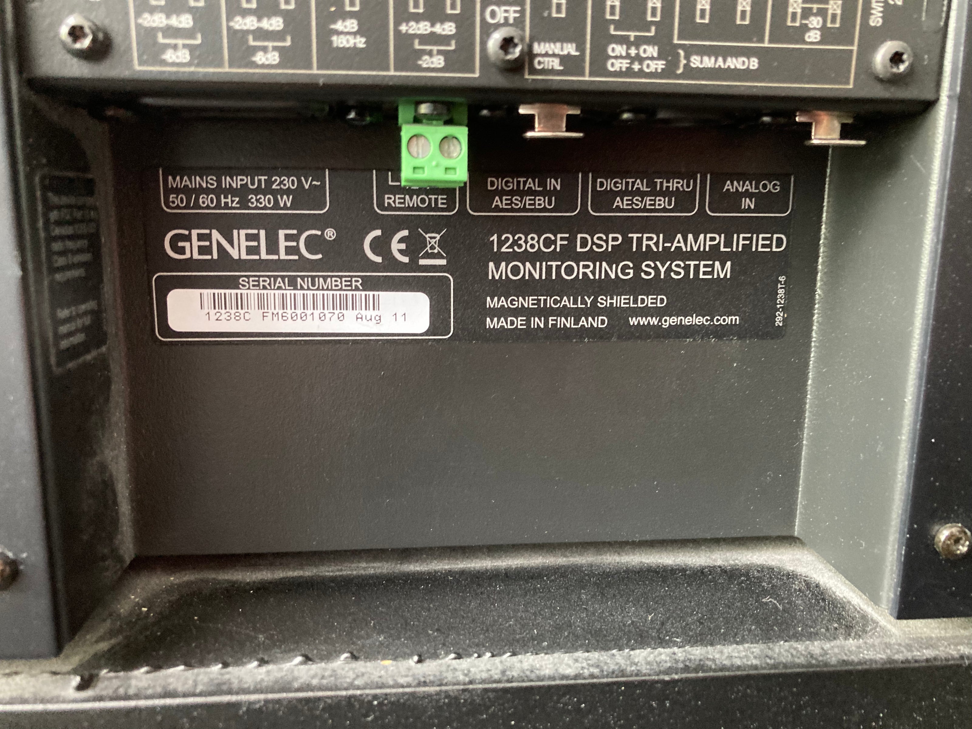 Genelec 1238CF, vaihtopari