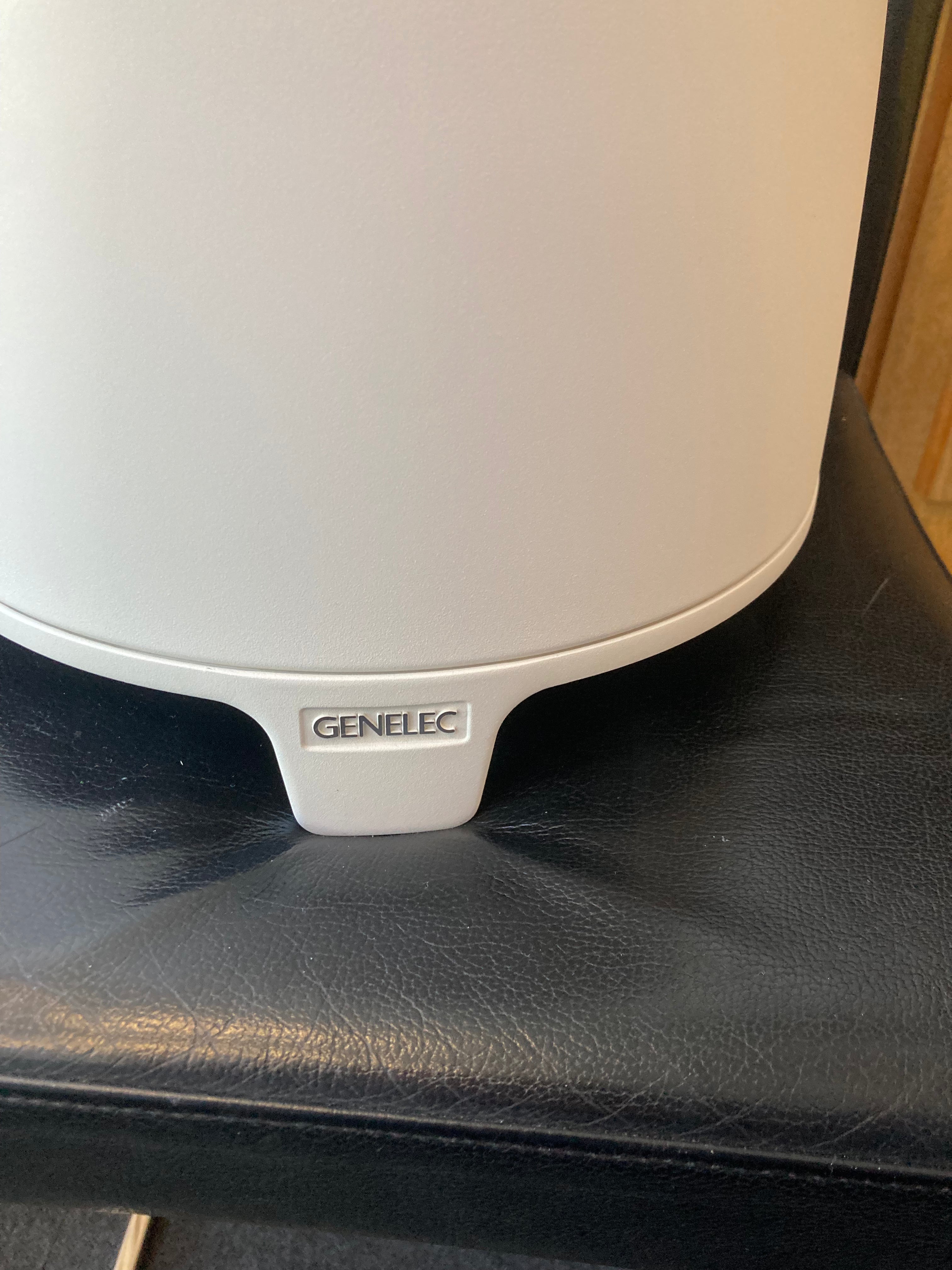 Genelec F One (A) F1, vaihtolaite