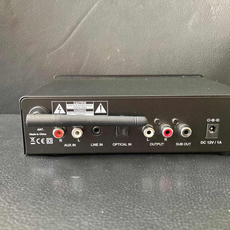 ProCaster PRE-01 esivahvistin – vaihtolaite