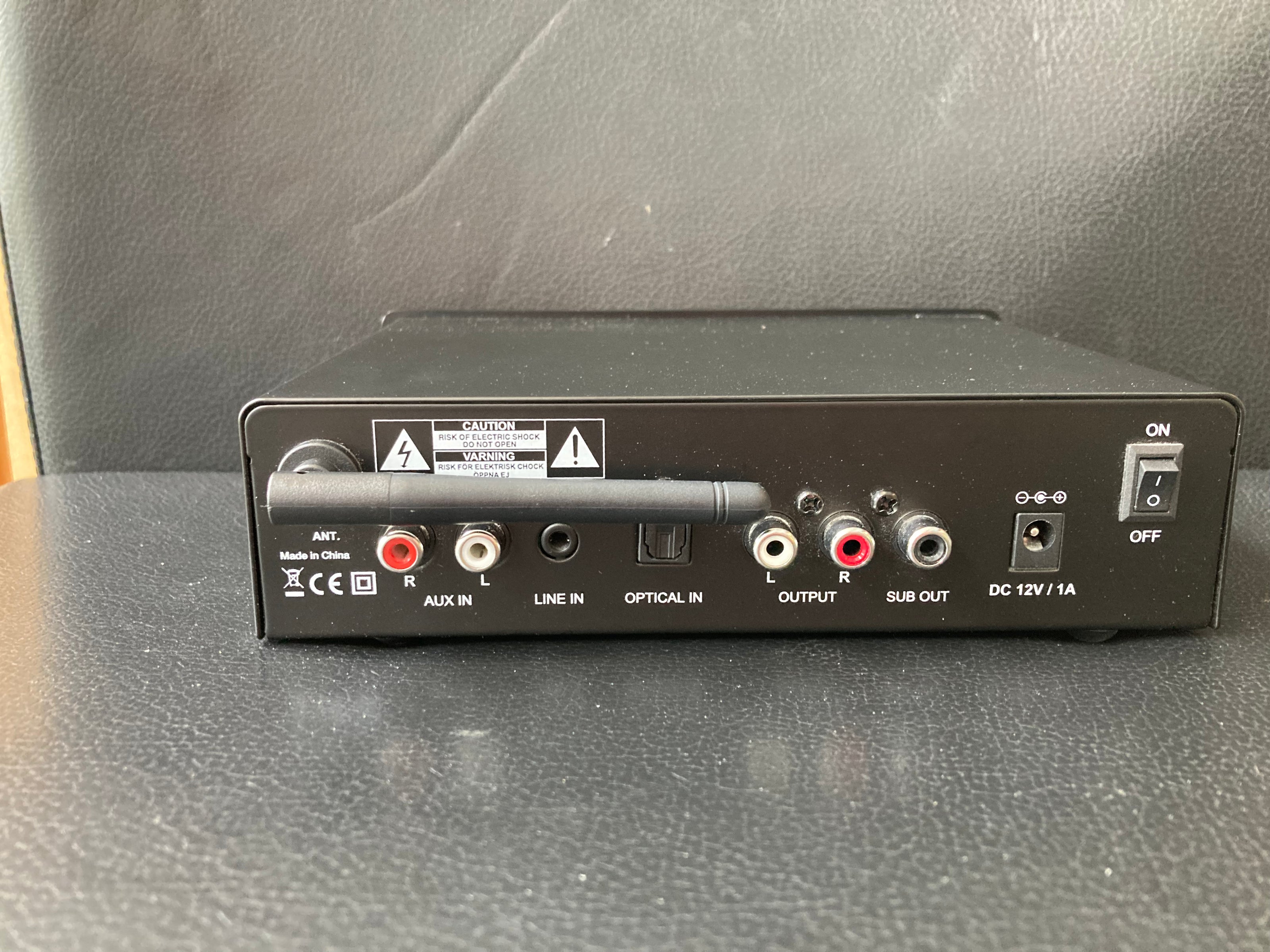 ProCaster PRE-01 esivahvistin – vaihtolaite
