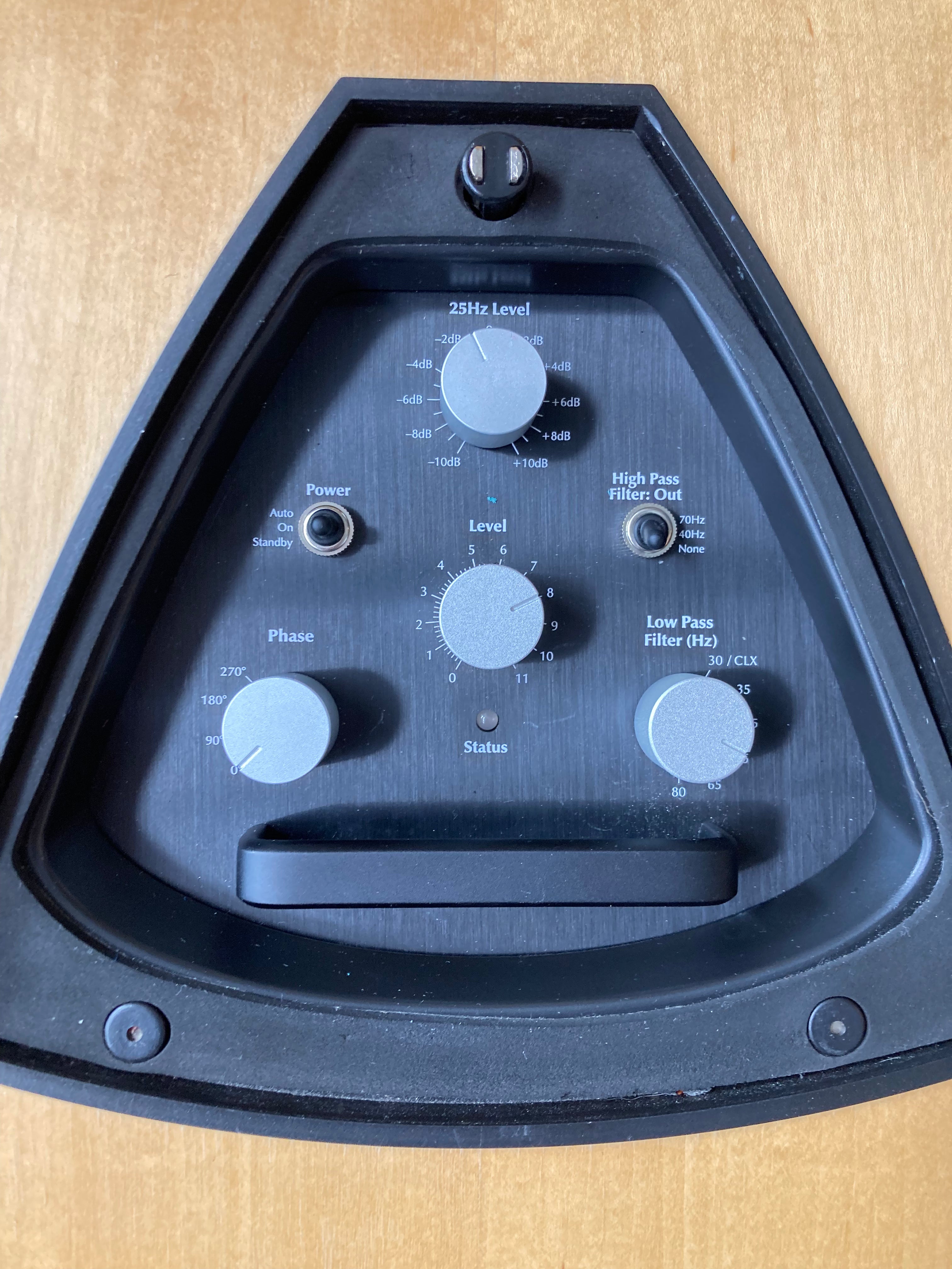 Martin Logan ESL Depth i subwoofer, vaihtolaite