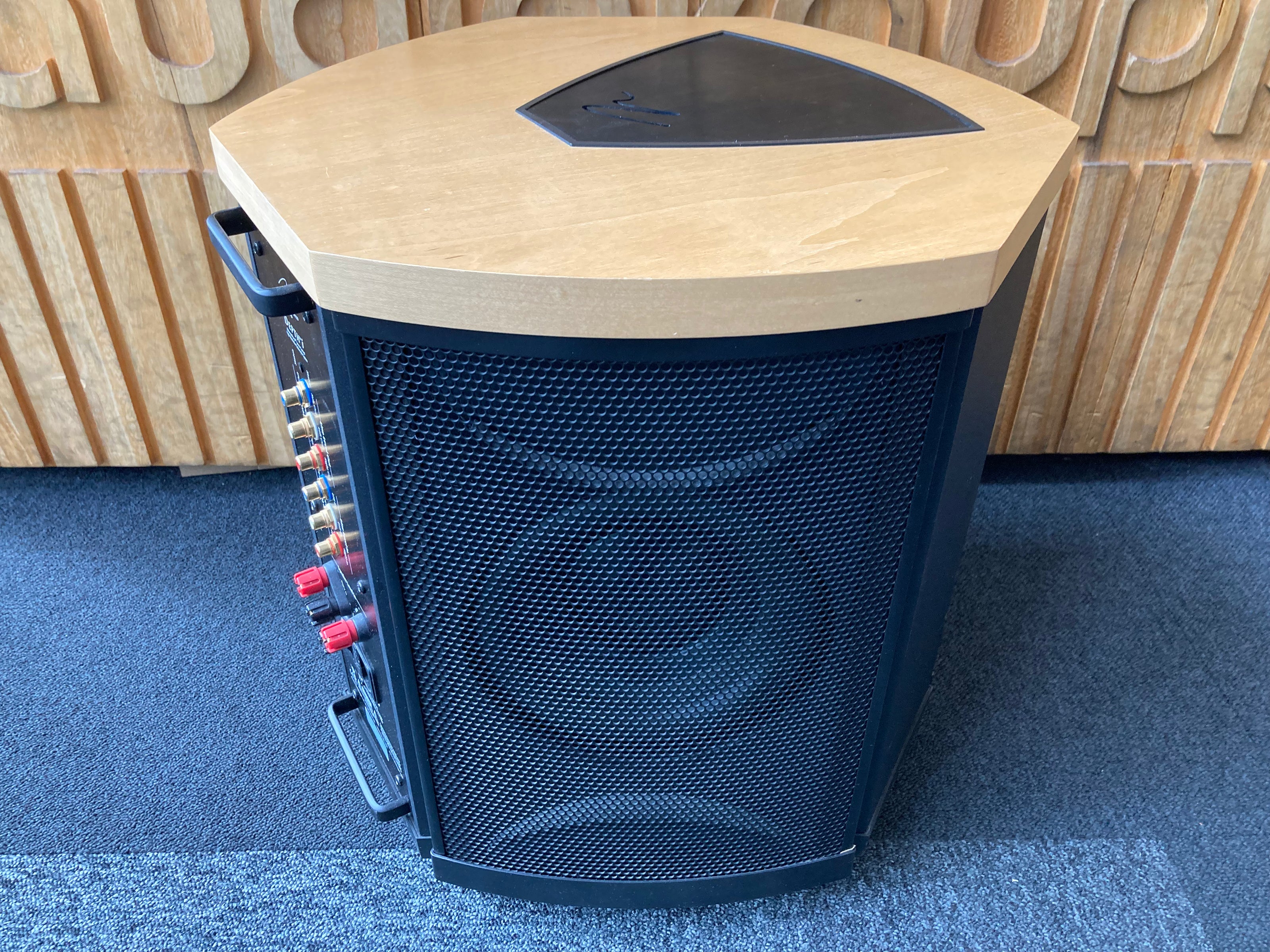 Martin Logan ESL Depth i subwoofer, vaihtolaite