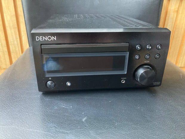 Denon RCD-M41 mikrosarjahifivahvistin, vaihtolaite
