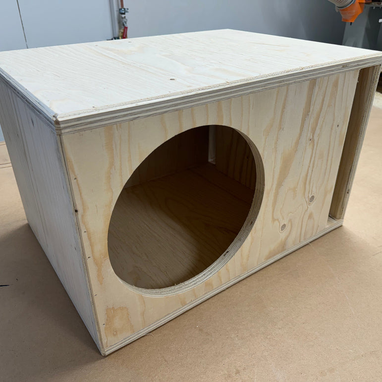 Hifikaupat Custom subwooferkotelo