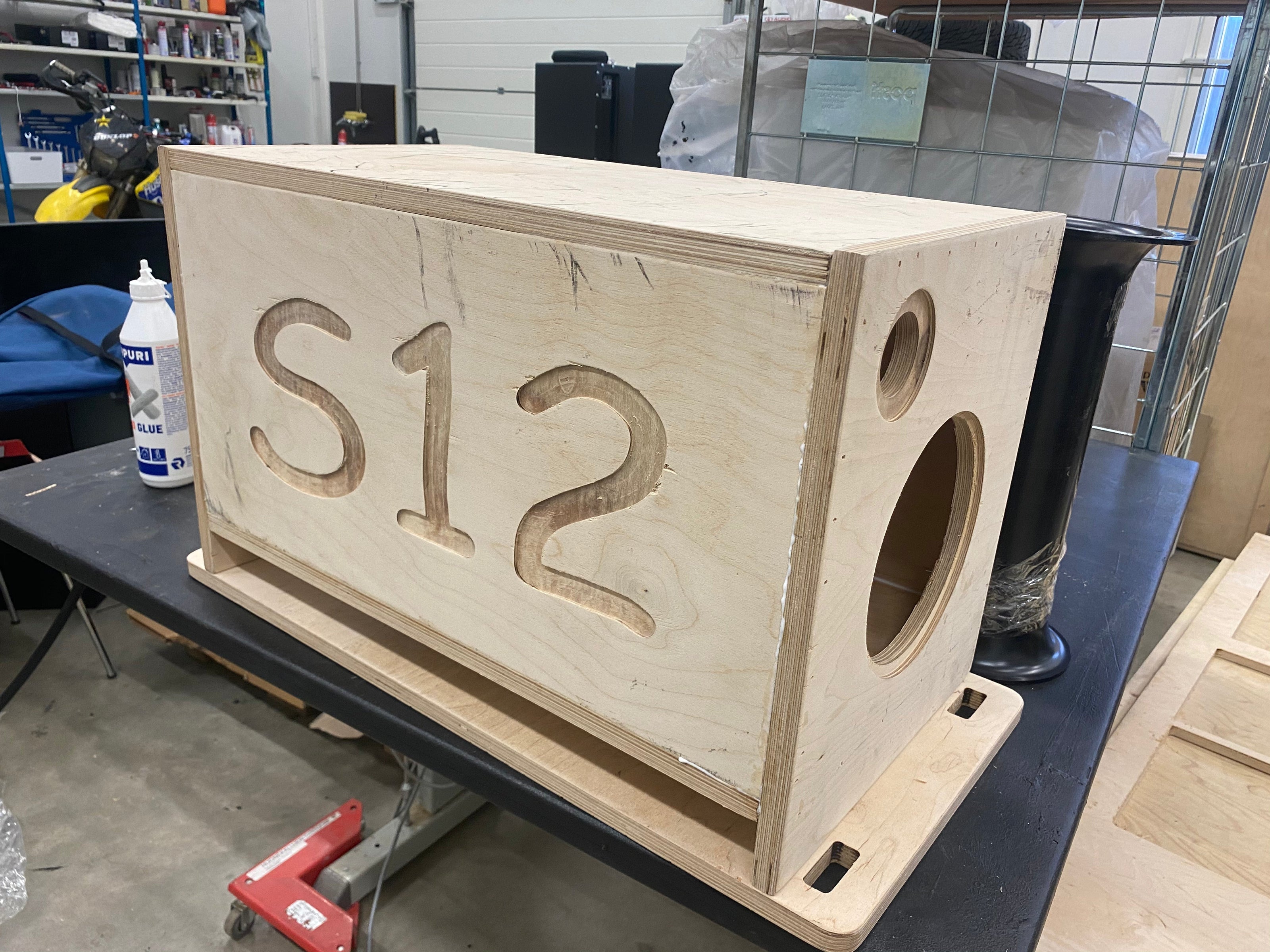 Hifikaupat Custom subwooferkotelo