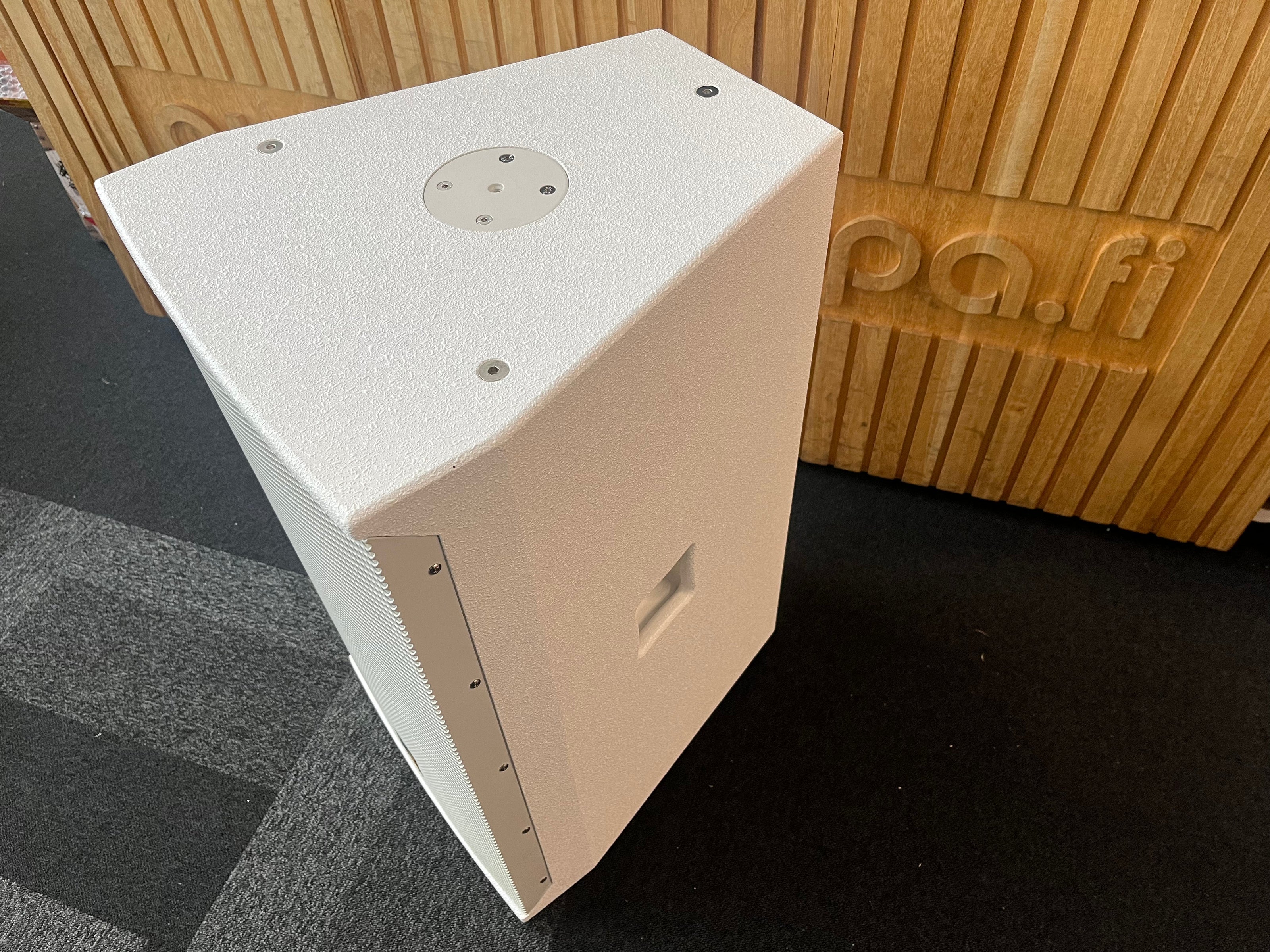 AUDAC PX115 Varastopoisto. Sijainti Oulu.
