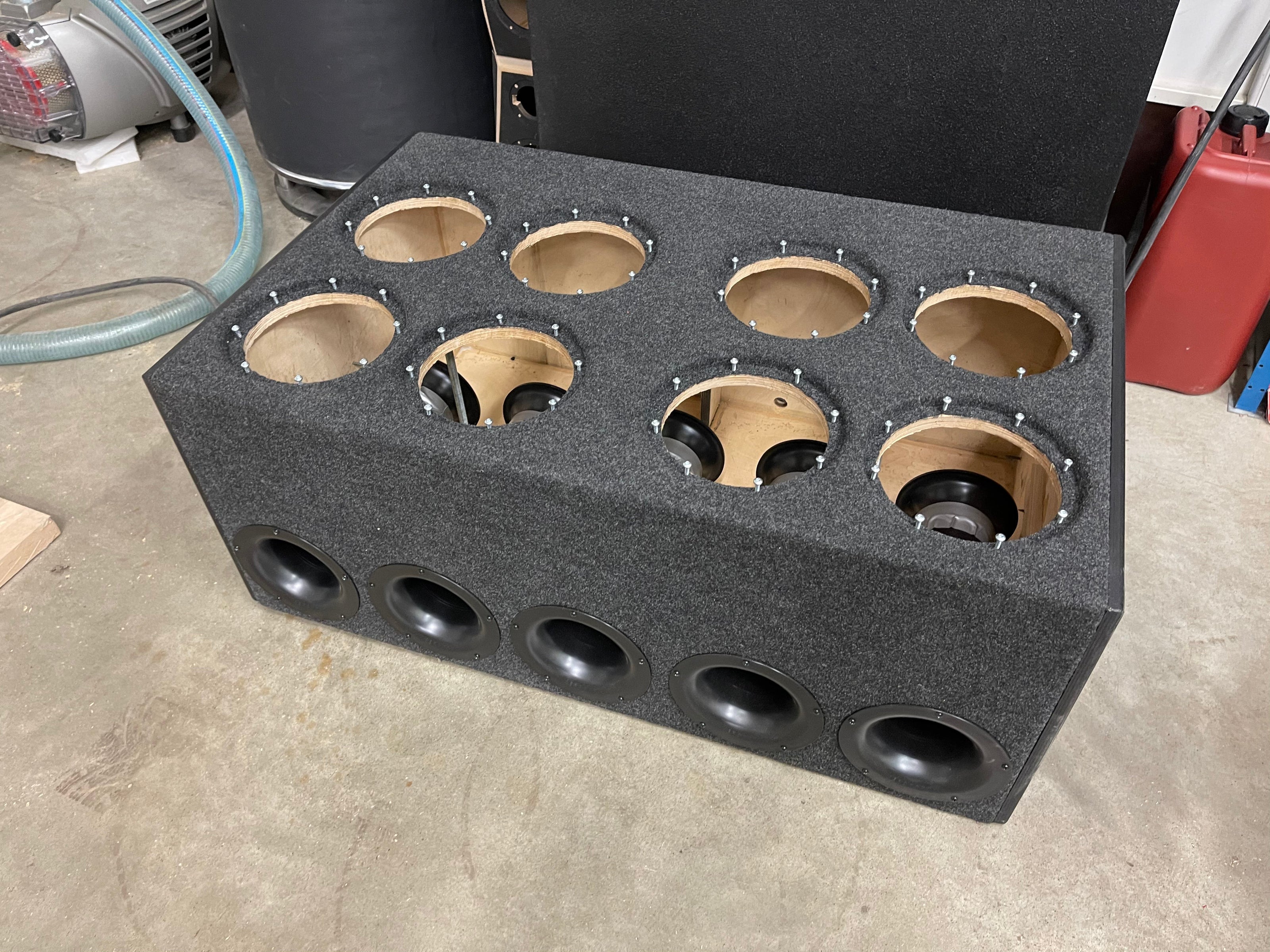 Hifikaupat Custom subwooferkotelo