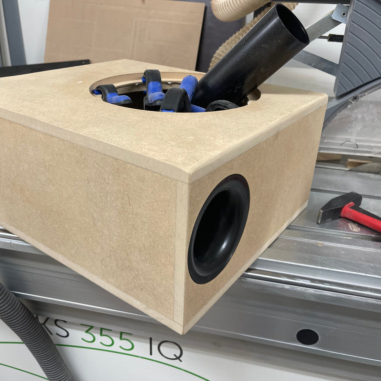 Hifikaupat Custom subwooferkotelo