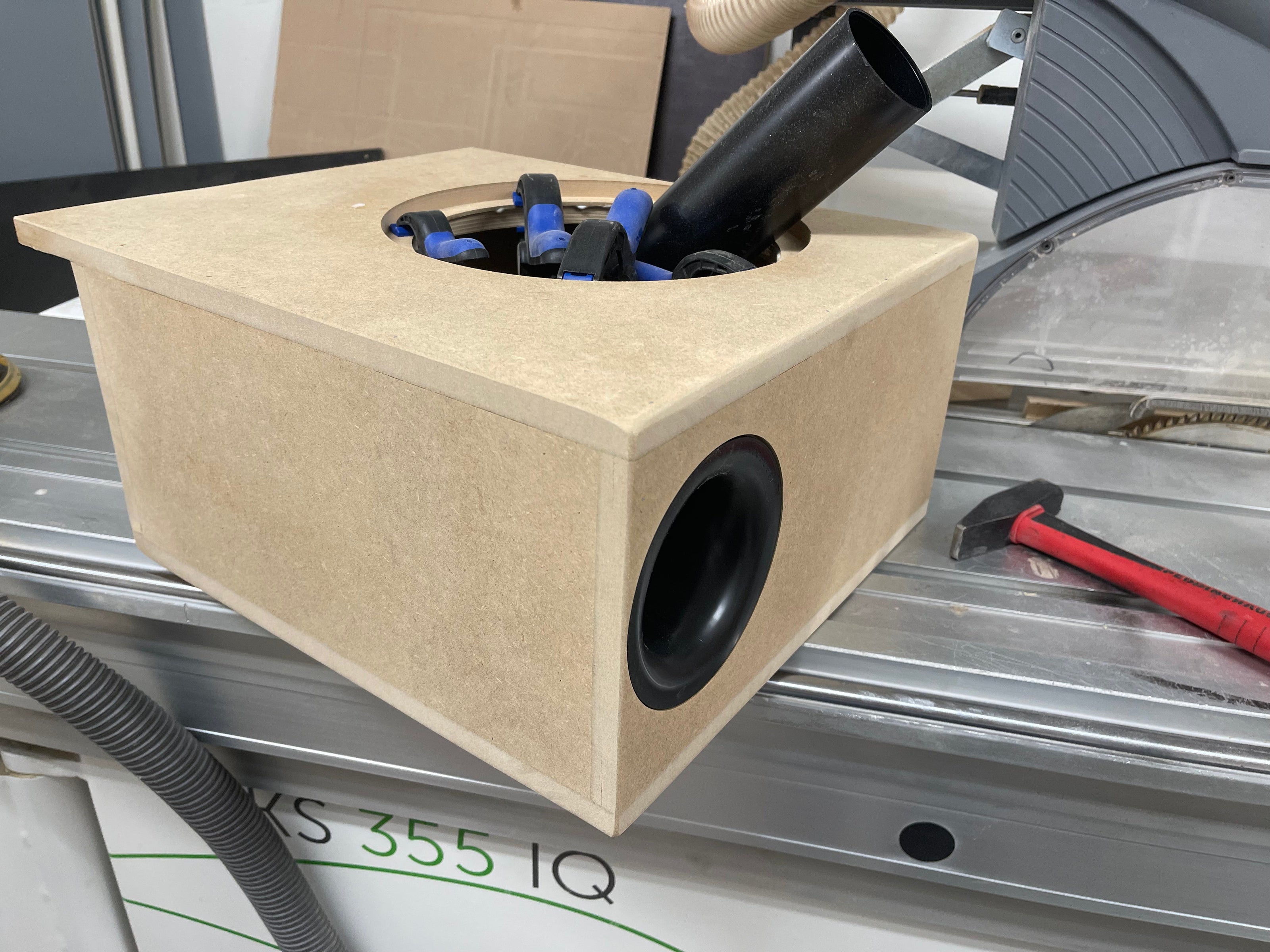 Hifikaupat Custom subwooferkotelo