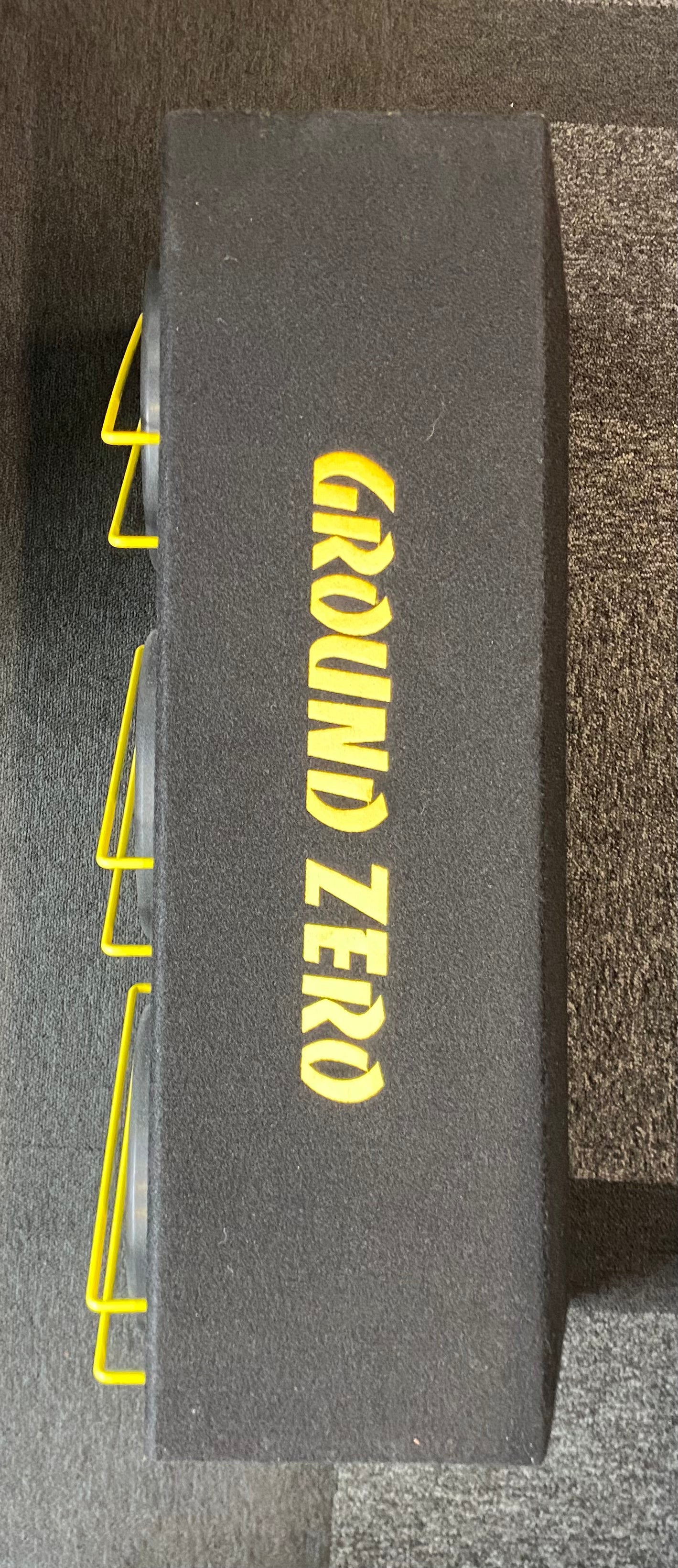 Ground Zero GZIB 3.250SPL koteloidut subwooferit, 3x10