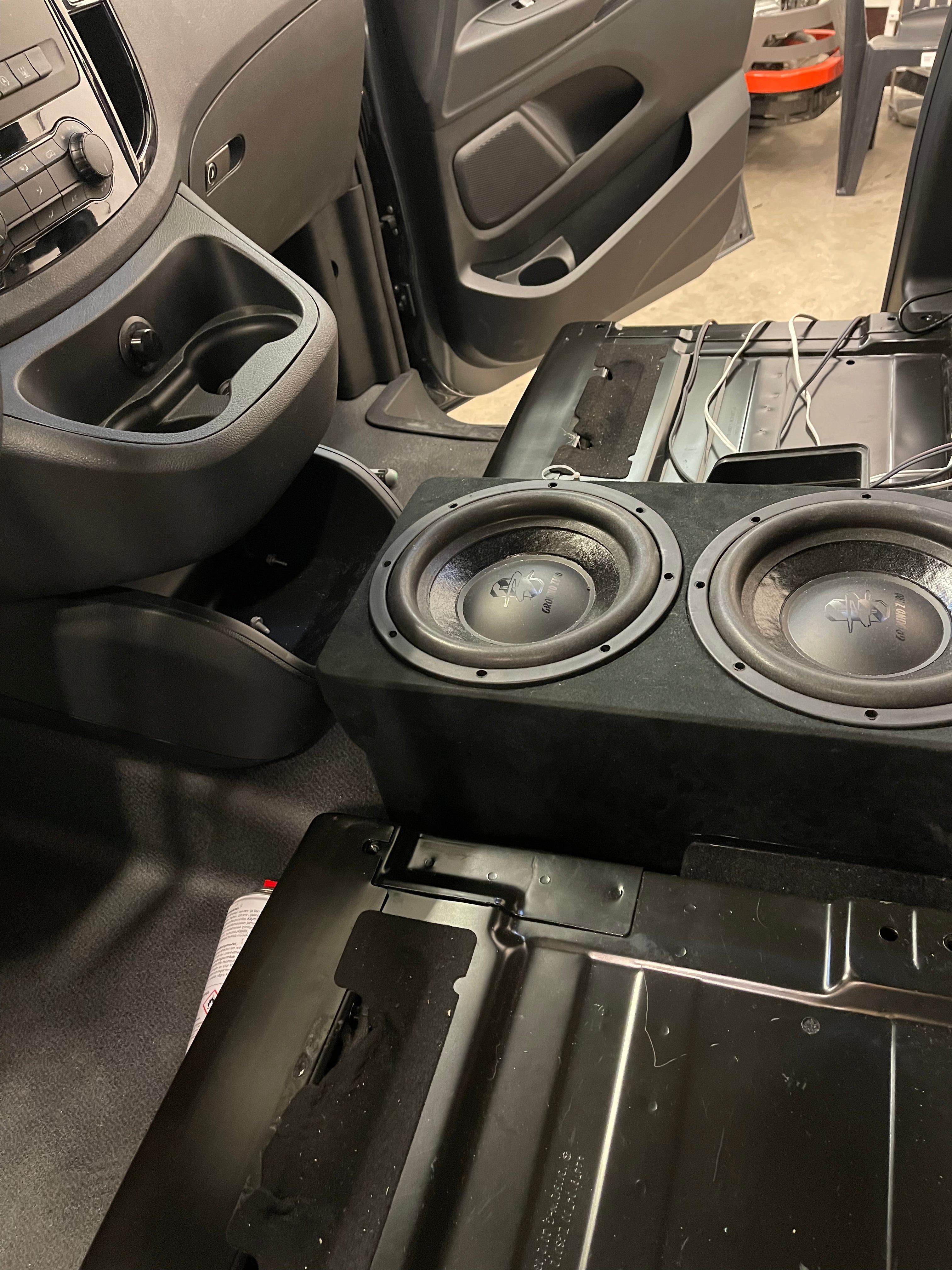 Hifikaupat Custom subwooferkotelo