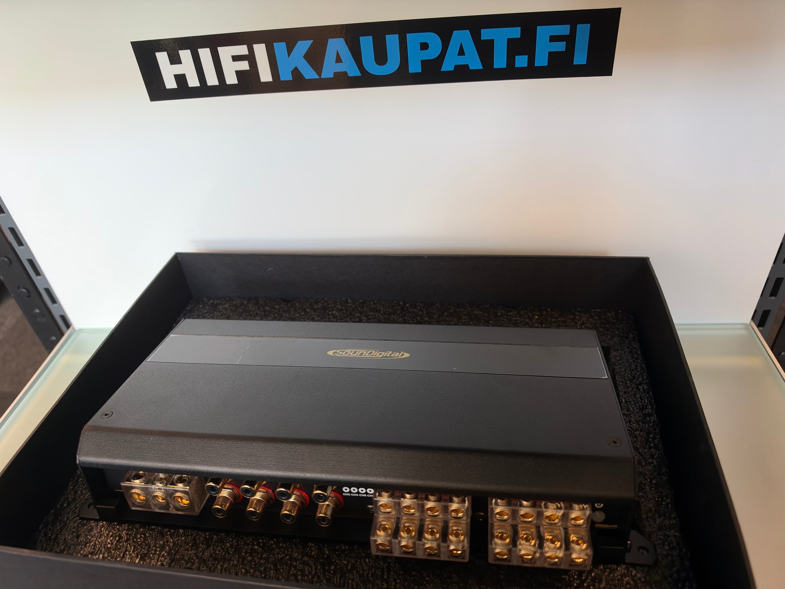 SounDigital GAN 2000.8 Founders Edition – 8-kanavainen vahvistin 4 Ω ,vaihtolaite