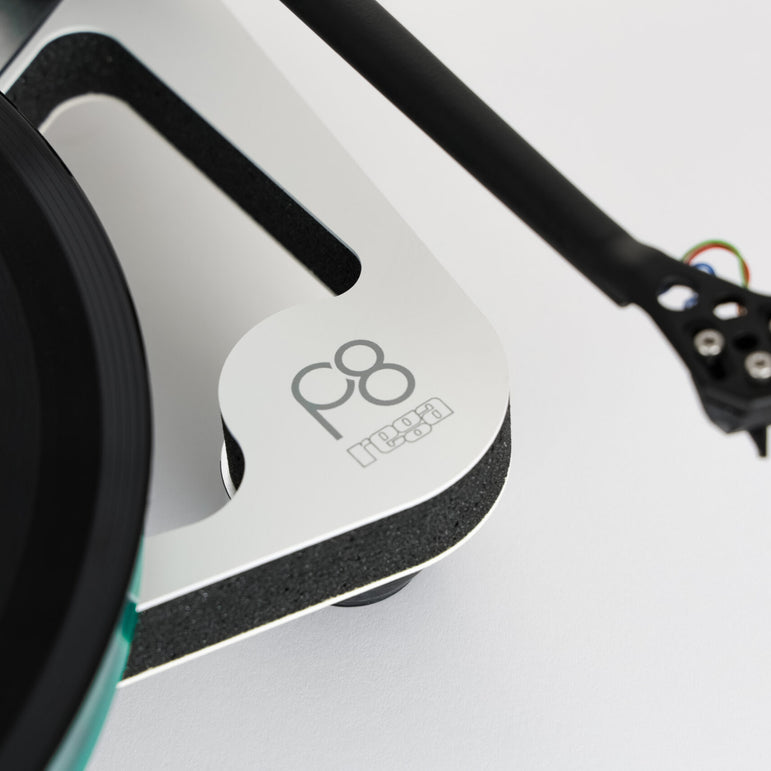 Rega Planar 8 levysoitin 6