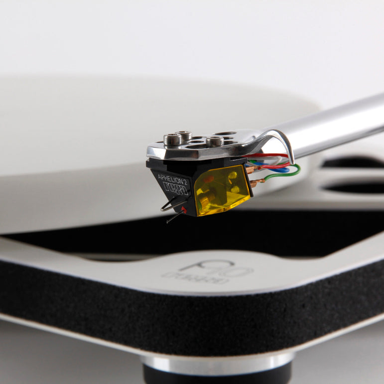 Rega Planar 10 levysoitin 4