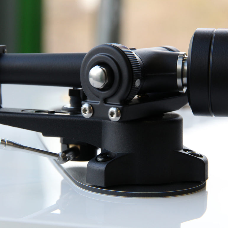 Rega RB330 äänivarsi 3