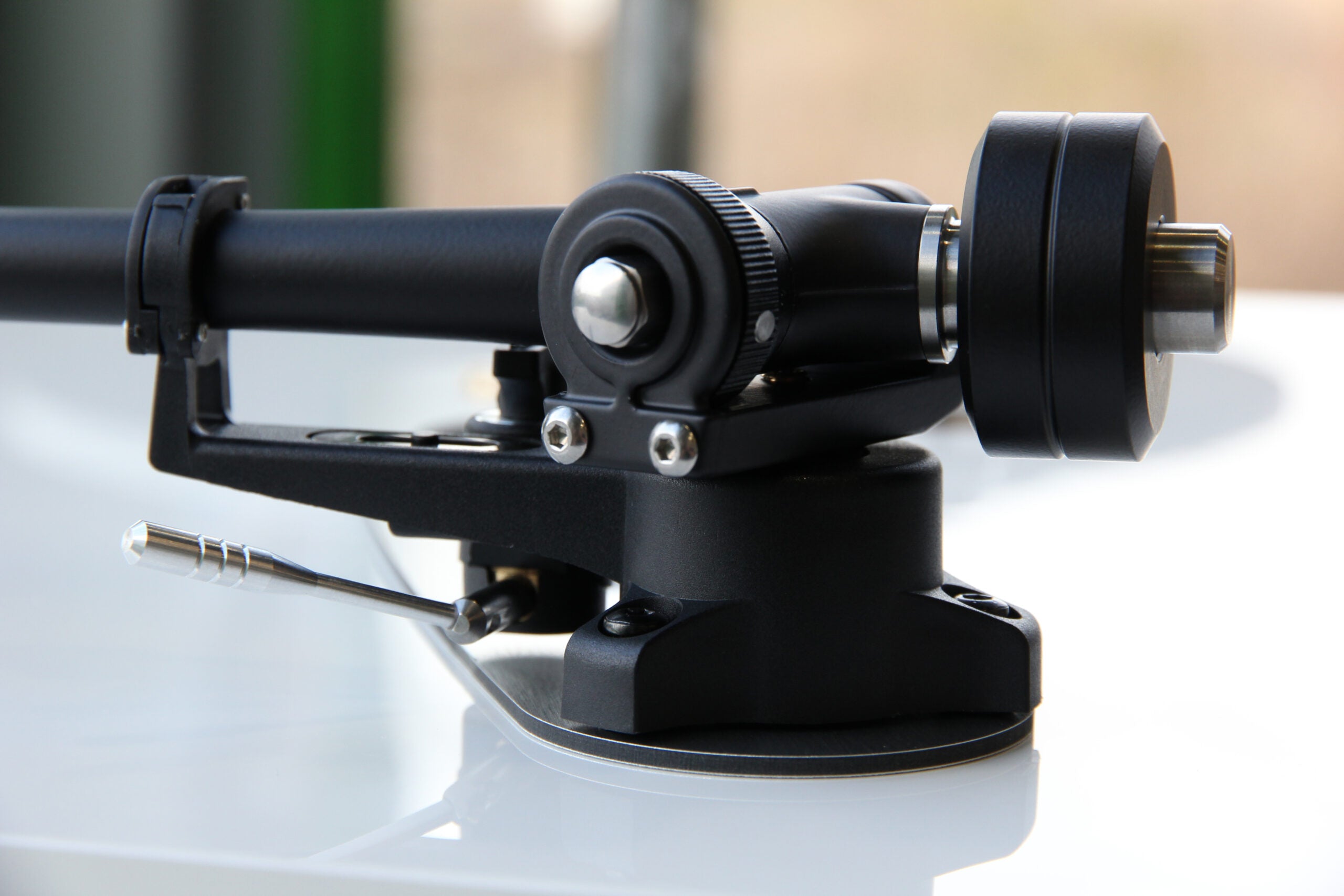 Rega RB330 äänivarsi 3