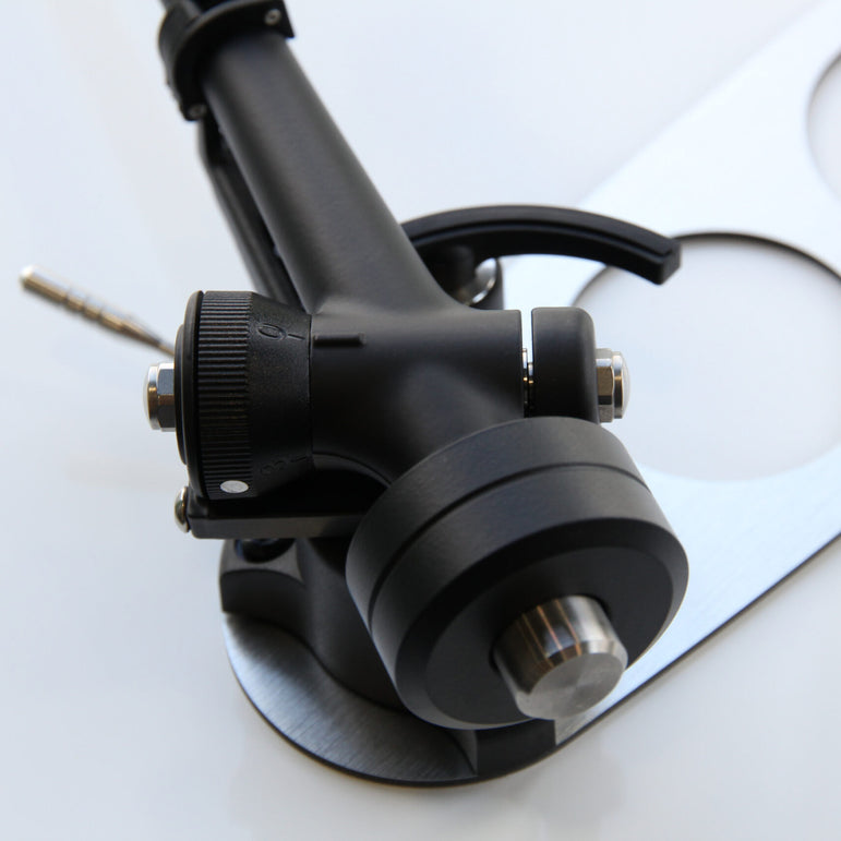 Rega RB330 äänivarsi 4