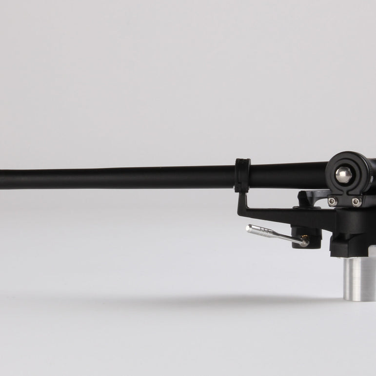 Rega RB880 äänivarsi