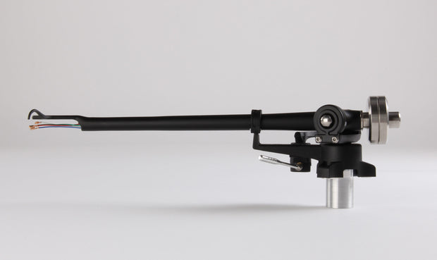 Rega RB880 äänivarsi